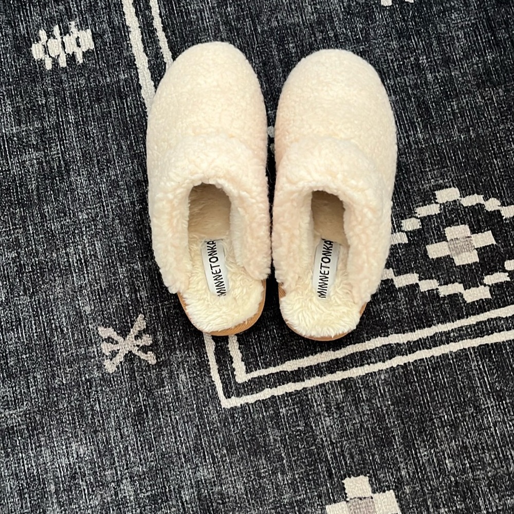 Minnetonka Cream Slippers with Soft Fabric and Slip-On Design